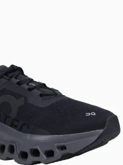 Clearance ON cloudmster magnet mesh Black