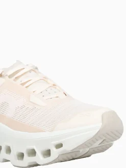 Best ON cloudmster void dew ivory mesh Off White