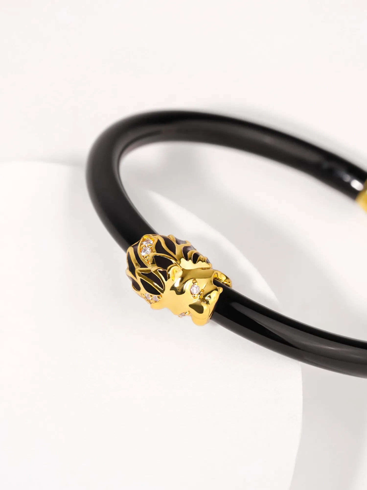 Discount BuDhaGirl fauna lion all weather bangle (awb) - Black