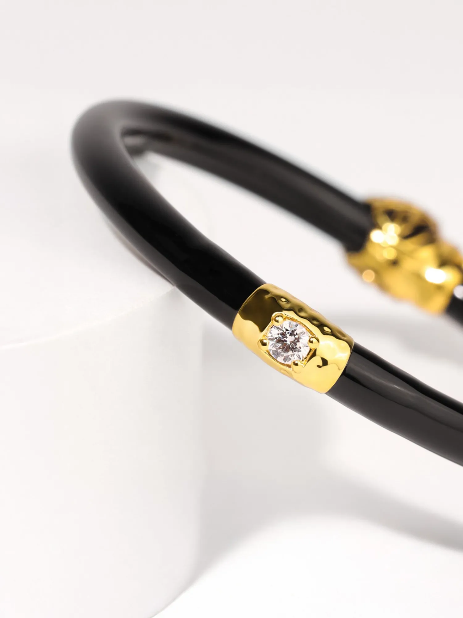 Discount BuDhaGirl fauna lion all weather bangle (awb) - Black
