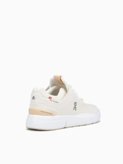Outlet ON roger spin dew savannah leather Off White