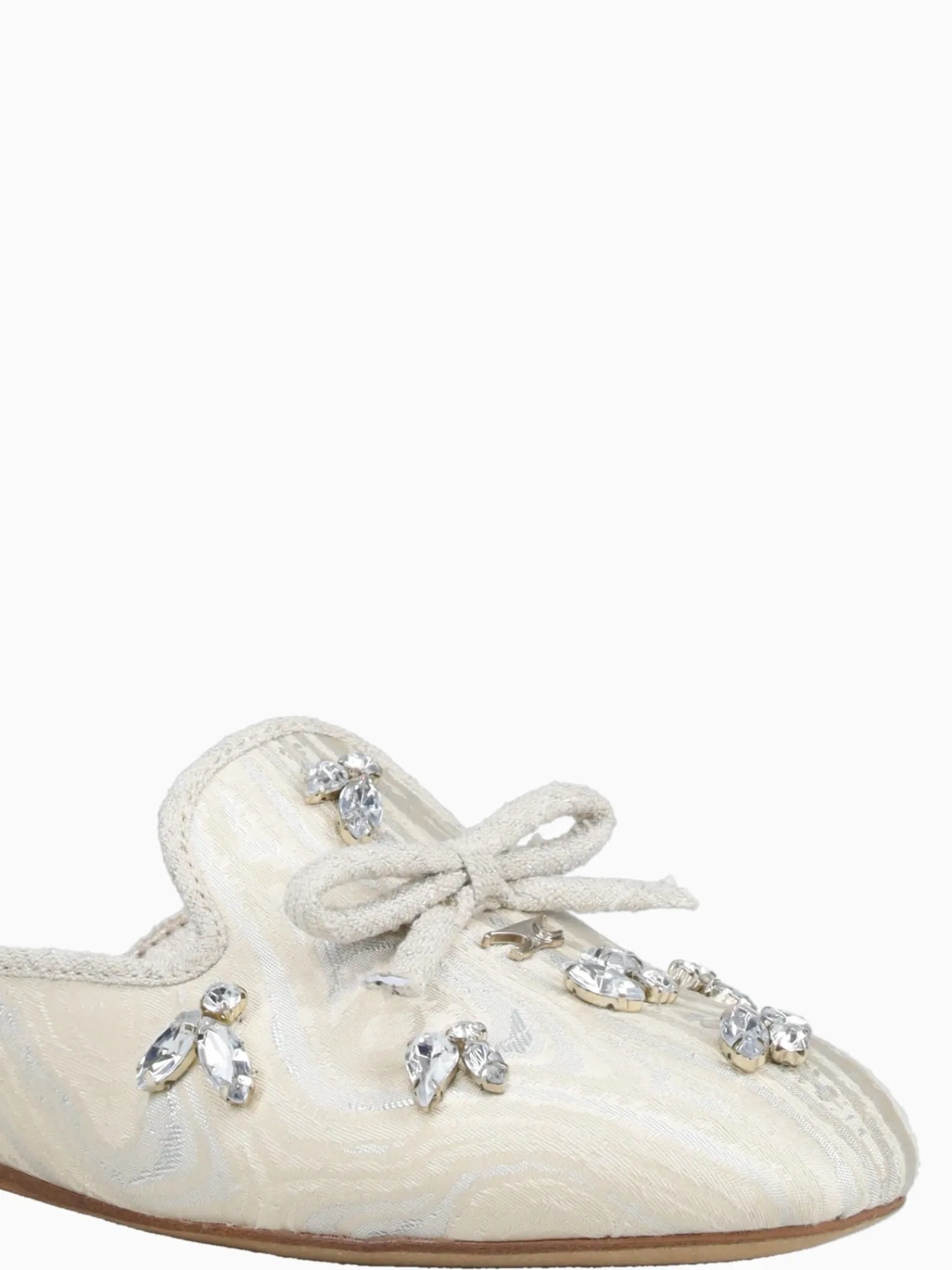 Hot Circus NY by Sam Edelman trish jewel dk. vanilla bean fabric Off White